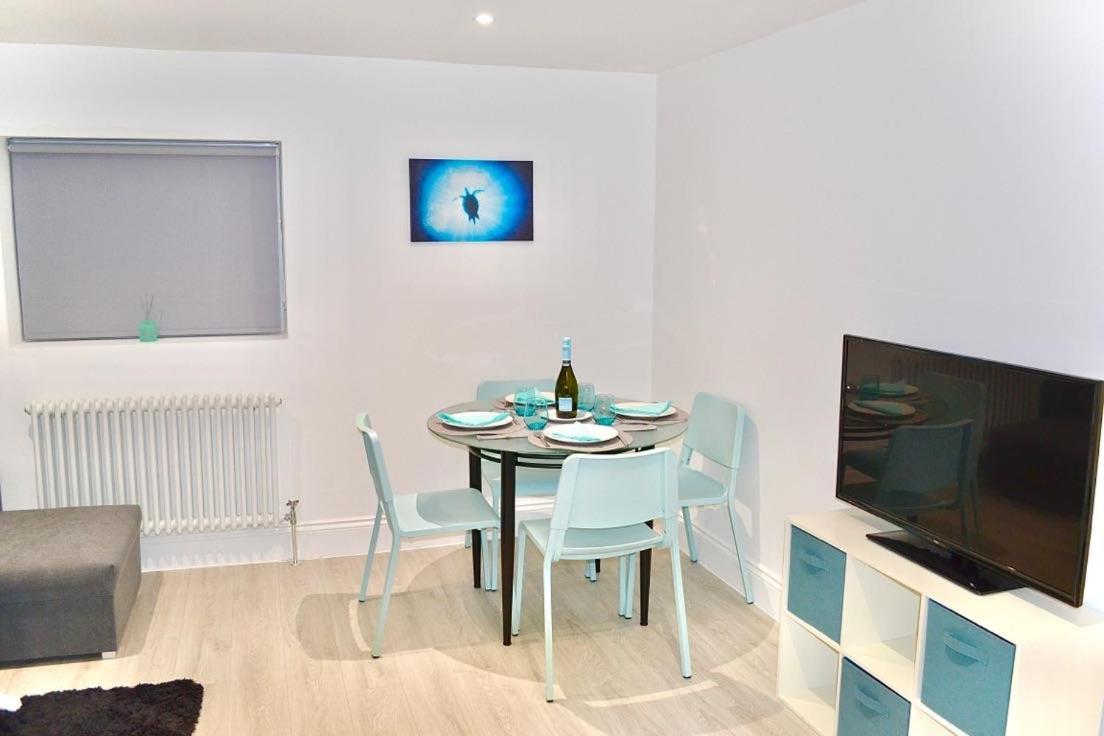 Fidelity Stays Beach Themed Apartment Hove Esterno foto